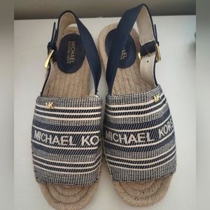 Authentic Michael Kors Sandas - Sz 6.5